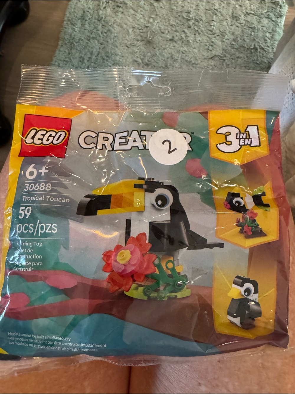 LEGO Creator Tropical Toucan (Black & Yellow) - 3-in-1 Kids Toy